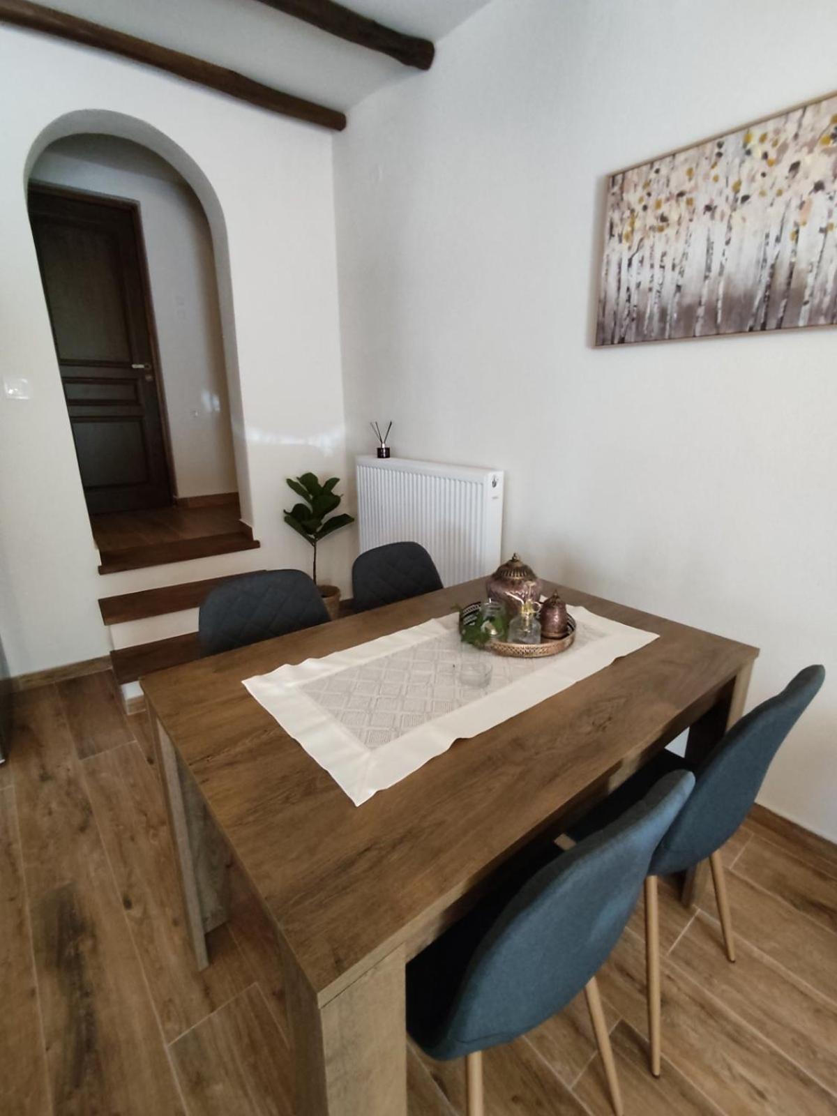 Pelion Bee Apartment